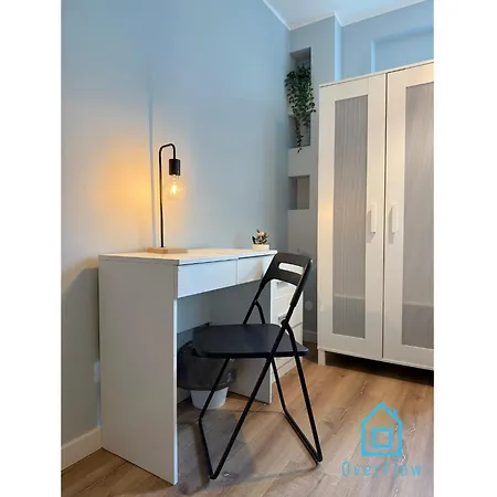 Stitch 10 Min To Old Town Gdansk,pkp & Shopping Mall 홈스테이